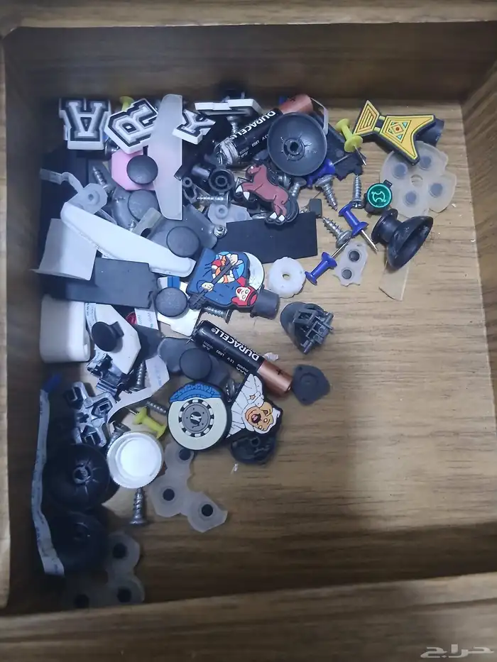 قطع قيار يده سوني 4 و قطع سوني 4 فقط ف الدمام فقط 4