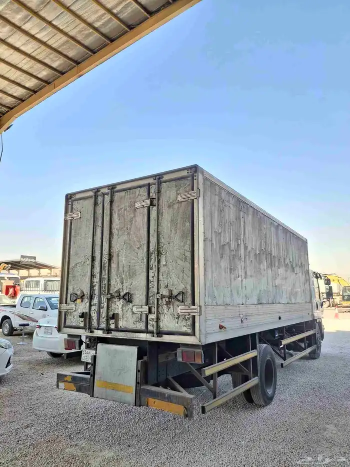 لوري ايسوزو مديل 2016 بدون تيربوا تبريد تجميد 3