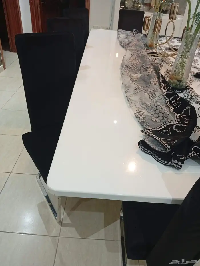 طاولة طعام 0