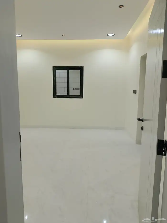 للبيع شقه دوبلكس حي بدر جديده بالدمام مخطط 91 ب 6 غرف وصاله 16