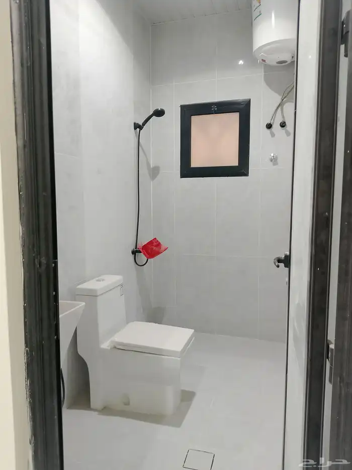 للبيع شقه دوبلكس حي بدر جديده بالدمام مخطط 91 ب 6 غرف وصاله 13