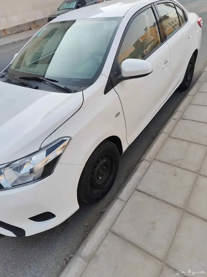 تويوتا يارس موديل 2014 14