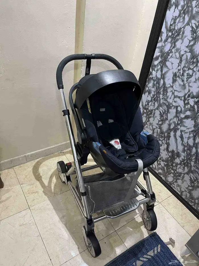 عربيه اطفال وكارسبت طقم من ماماز حالتو ممتازه جدا جدا 9