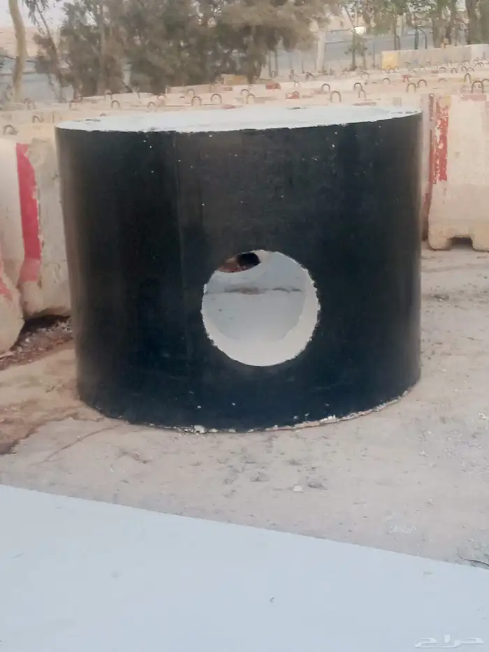 يسعدنا ان نتقدم لكم أعمالنا اعمال خرسانية لأعمال الطرق وتجمي 1