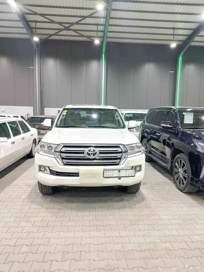 تويوتا GXR V6 موديل 2021 0