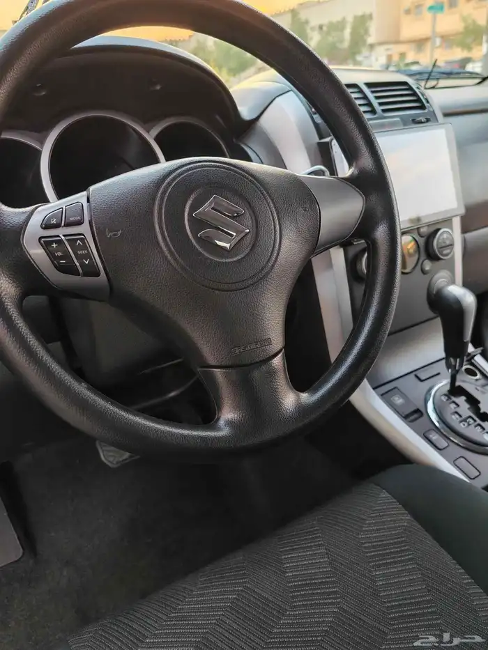 سوزوكي قراند فيتارا باب واحد 2018 11