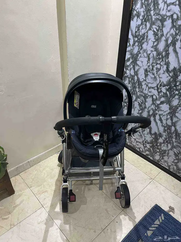 عربيه اطفال وكارسبت طقم من ماماز حالتو ممتازه جدا جدا 8