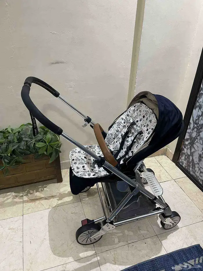 عربيه اطفال وكارسبت طقم من ماماز حالتو ممتازه جدا جدا 2