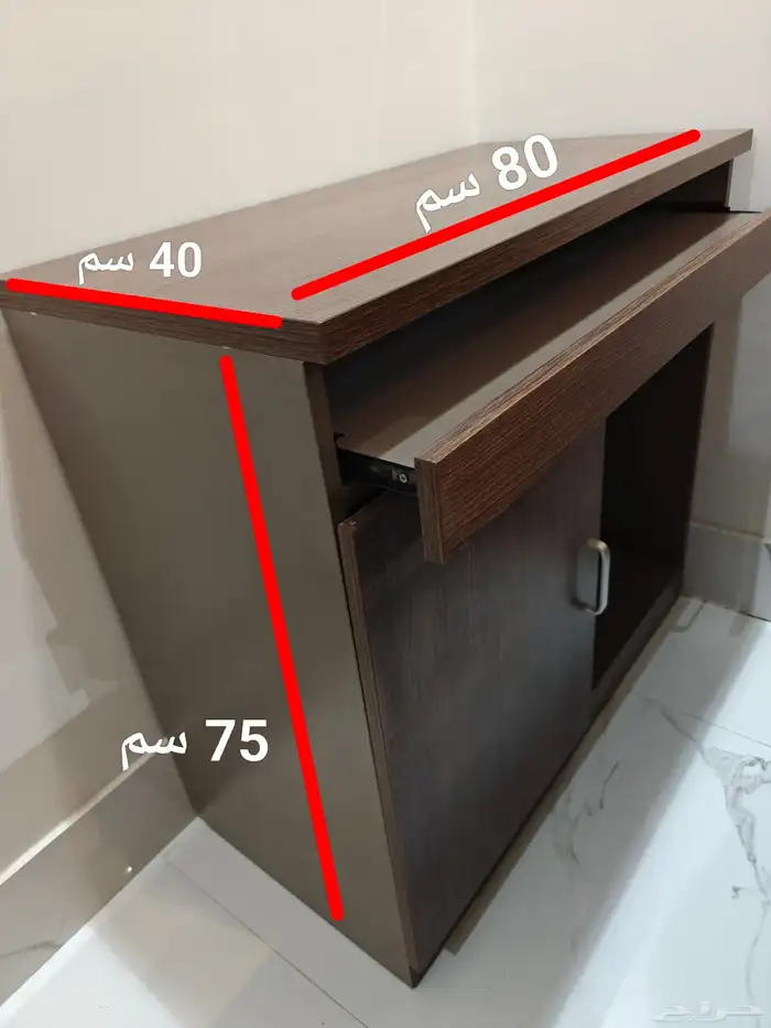 مكتب اداري بملحق وأدراج 1