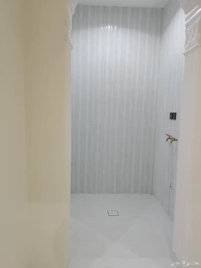 للبيع شقه دوبلكس حي بدر جديده بالدمام مخطط 91 ب 6 غرف وصاله 17