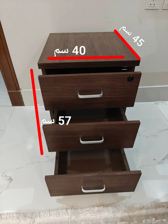 مكتب اداري بملحق وأدراج 0