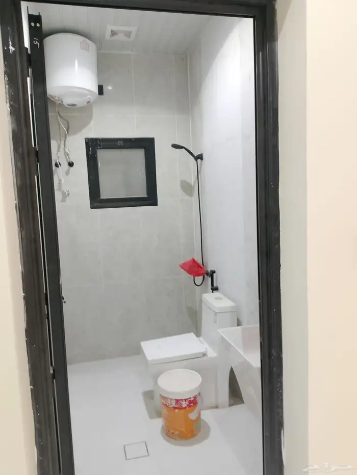 للبيع شقه دوبلكس حي بدر جديده بالدمام مخطط 91 ب 6 غرف وصاله 12