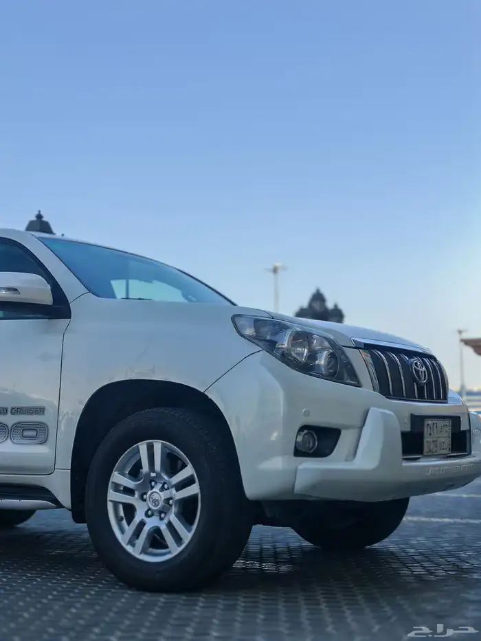 تويوتا برادو 2012 ستة سلندر الساير ممشى قليل 3
