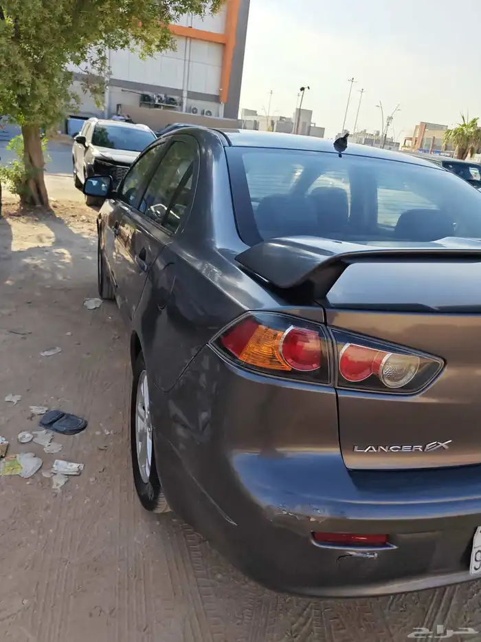 لانسر GLS 2010 3