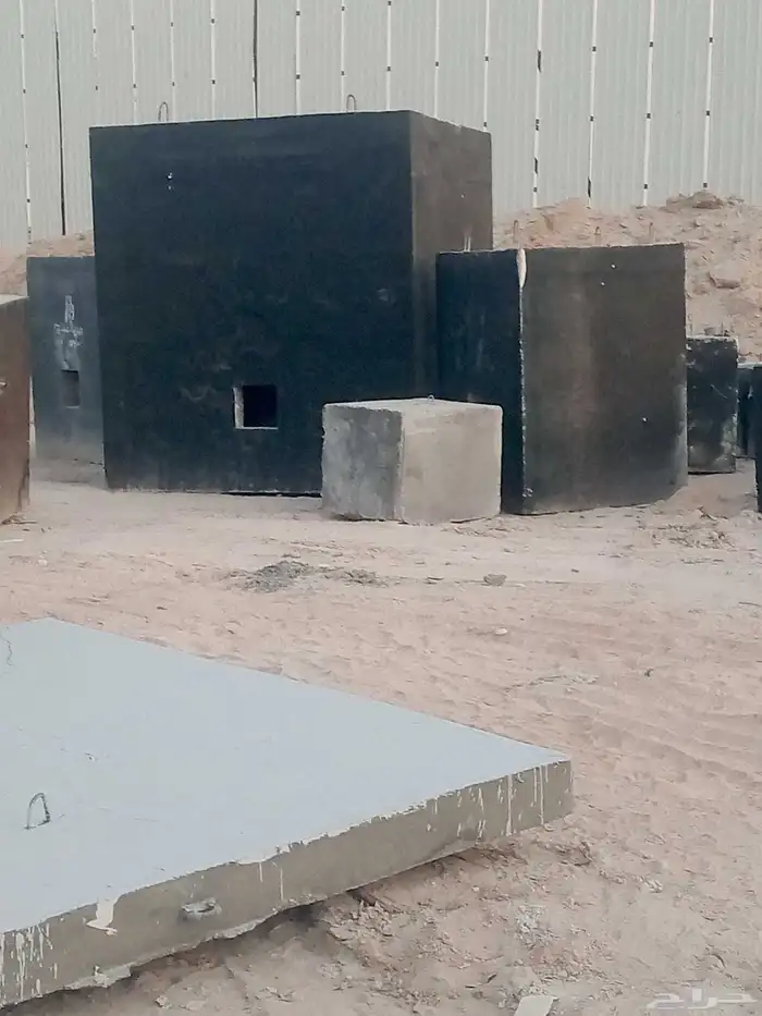 يسعدنا ان نتقدم لكم أعمالنا اعمال خرسانية لأعمال الطرق وتجمي 0