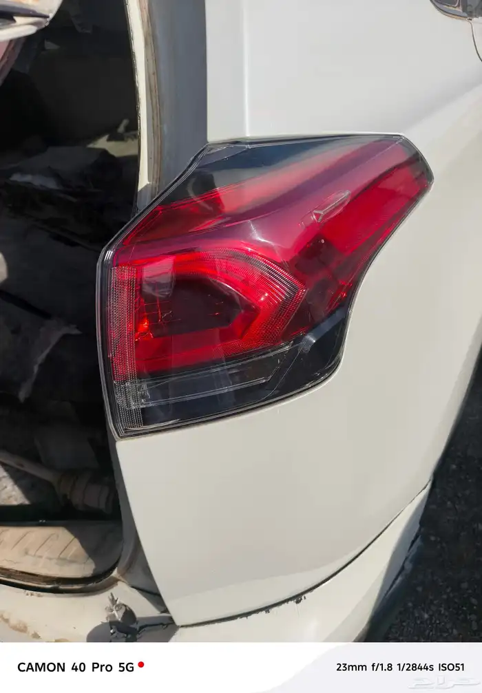 اصطب خلفي يمين رافور 2018 اصلي وكاله على الشرط والضمان 3