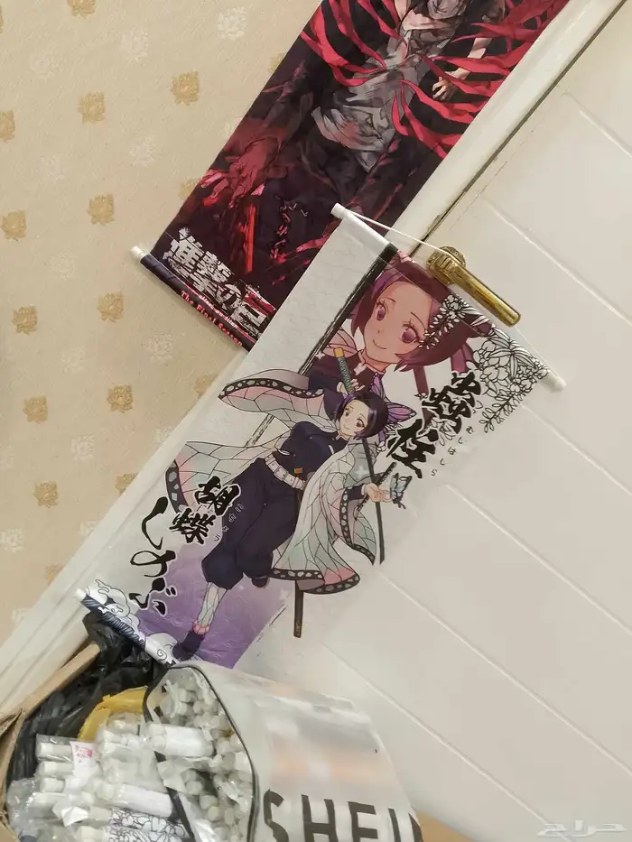 للبيع كميات جدا حلوه وجديده للبيع جمله اكواب كتب مجسمات 12