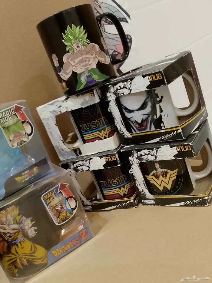 للبيع كميات جدا حلوه وجديده للبيع جمله اكواب كتب مجسمات 18