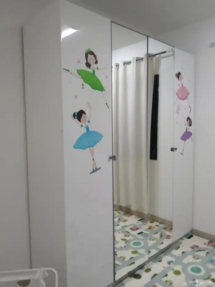 كنب - دولاب ملابس - بارتيشين 1