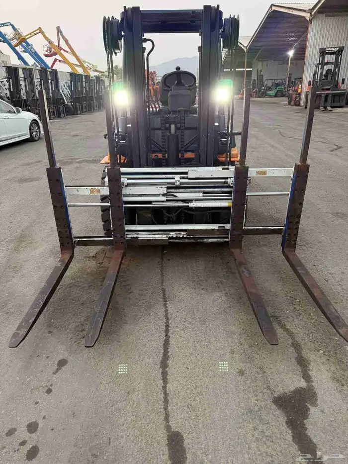 رافعة شوكية مقاس 4 طن تويوتا 1