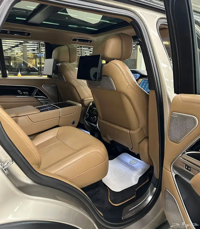 رنج روفر اوتوبيوجرفي 2023 20