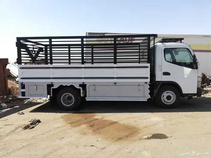 دينا ميتسوبيشي 0