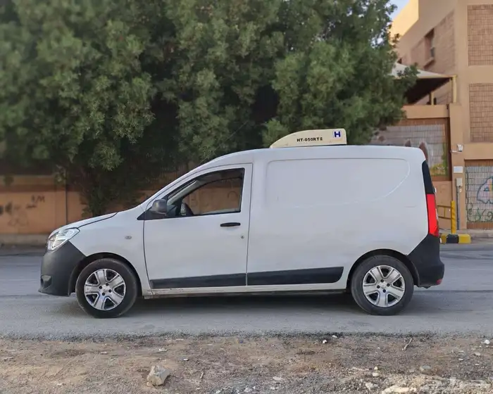 رينو دوكر 2020 ثلاحه 1