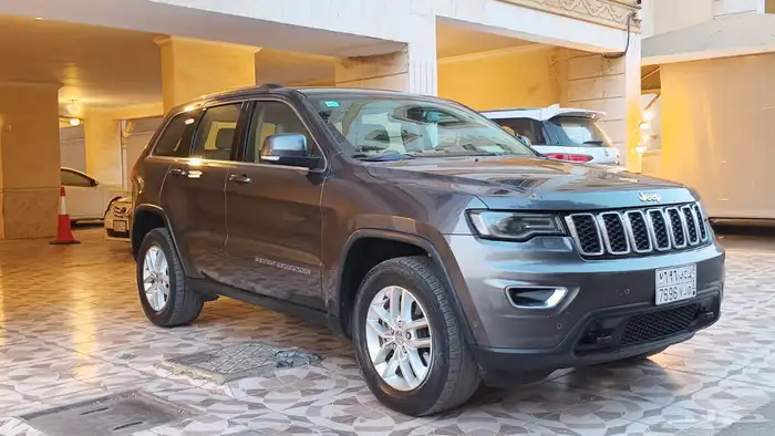 جراند شيروكي 2017 نظيف جدا 0