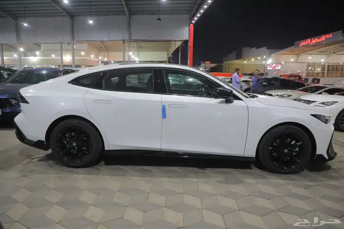 شانجان UNI-V فل كامل سبورت 2.0 2025 شبه الجديد 6