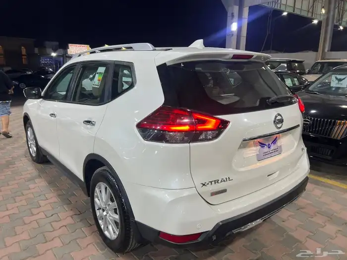 نيسان اكستريل 2022 دبل متاح تقسيط 6