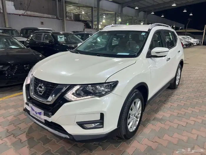 نيسان اكستريل 2022 دبل متاح تقسيط 3