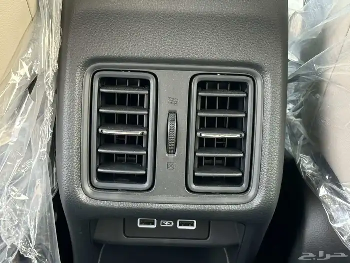 هوندا HRV 2042 فل كامل 15