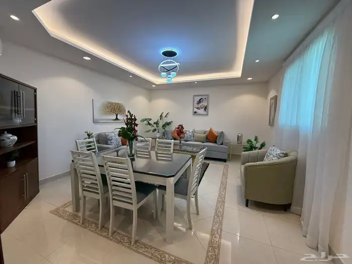 شقة مؤثثة للايجار حي الغدير 7