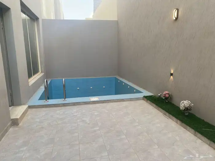 فيلا دوبلكس بمسبح فاخرة جدا وجديدة للايجار 19