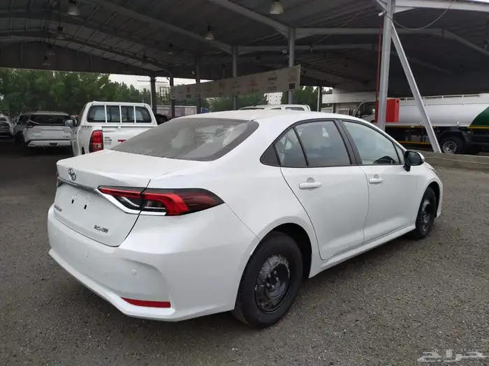 تويوتا كورولا موديل 2025 ستاندر المحرك 2000 6