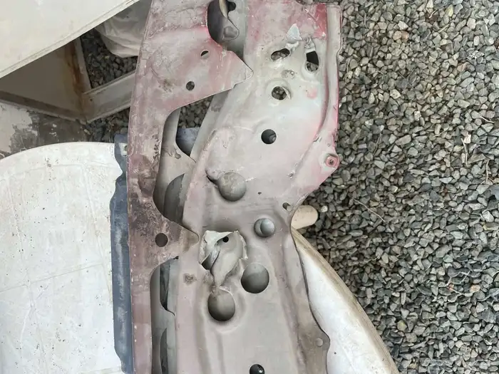 شبك يارس 2024 وشمعه كورولا 6