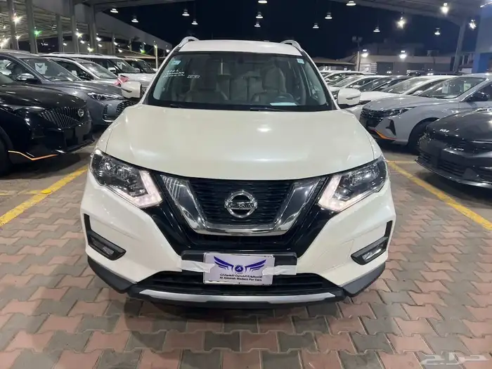 نيسان اكستريل 2022 دبل متاح تقسيط 2