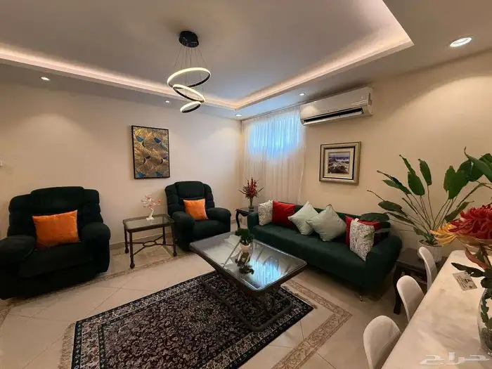 شقة مؤثثة للايجار حي الغدير 0