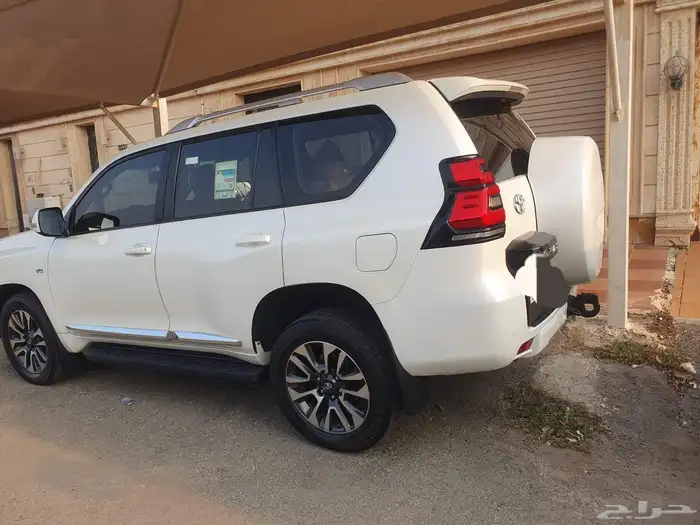 برادو 2023 وارد الساير بنزين 6 سلندرفتحة جلد ممشي 33 الف فقط 7