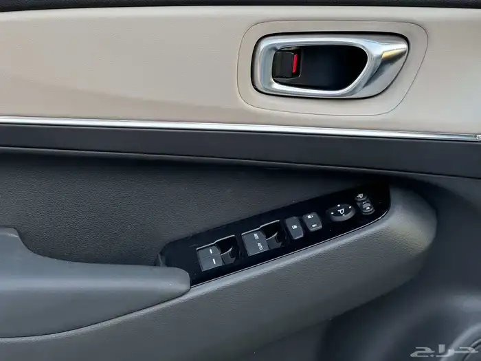 هوندا HRV 2042 فل كامل 16