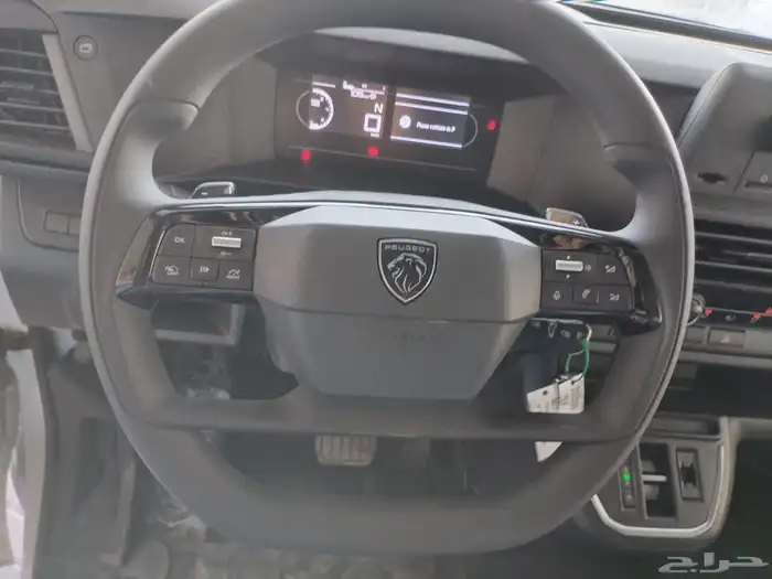 للبيع بيجو فان 2025 بطاقة جمركيه سعودي 2