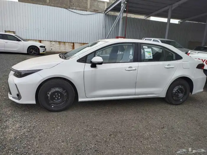 تويوتا كورولا موديل 2025 ستاندر المحرك 2000 7