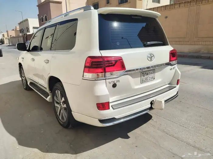 تويوتا جيب في اكس ار موديل 2020 16