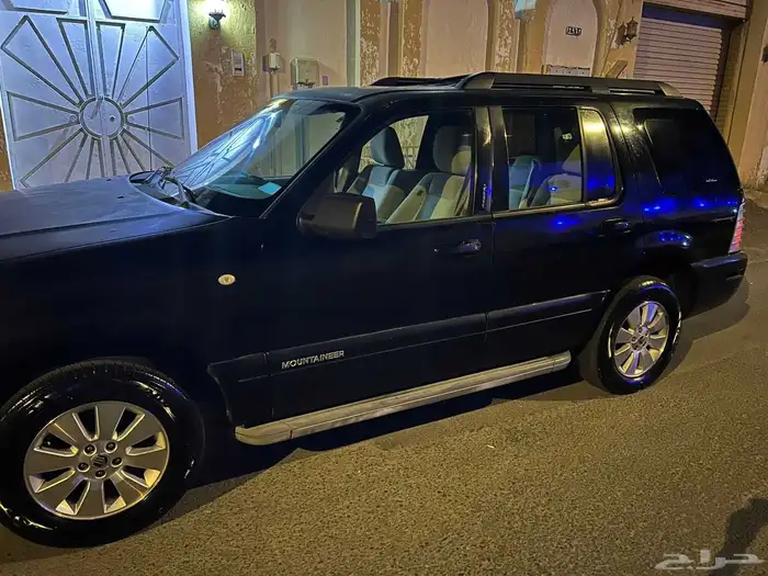 السلام عليكم ورحمة الله وبركاته أعرض لكم سيارة فورد مونت 7