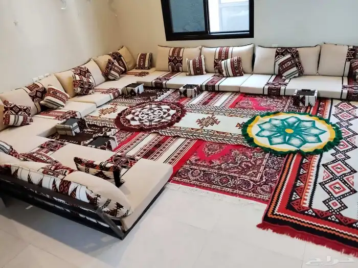 تاجير دفايت جلست شعبيه طاولات طعام كرسي ملكي 6