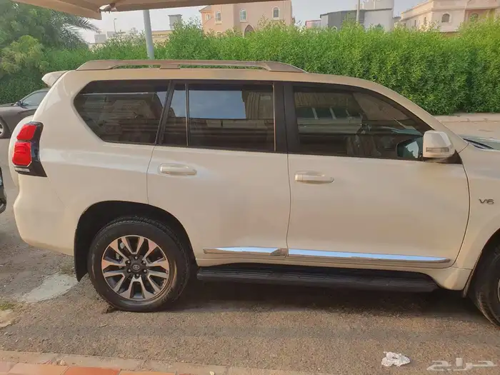 برادو 2023 وارد الساير بنزين 6 سلندرفتحة جلد ممشي 33 الف فقط 5