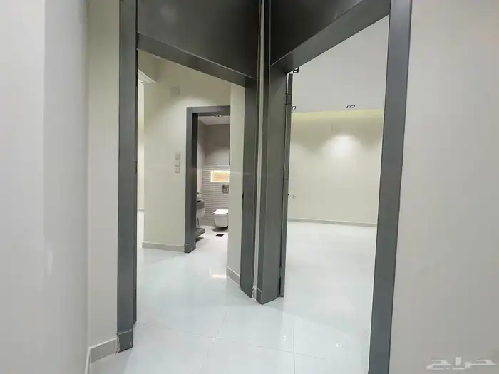 دور سكني للتمليك ( أدوار سكنية ) خميس مشيط حي المعارض 9