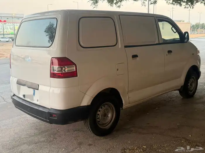 سوزوكي باص بضاعة موديل 2009 4