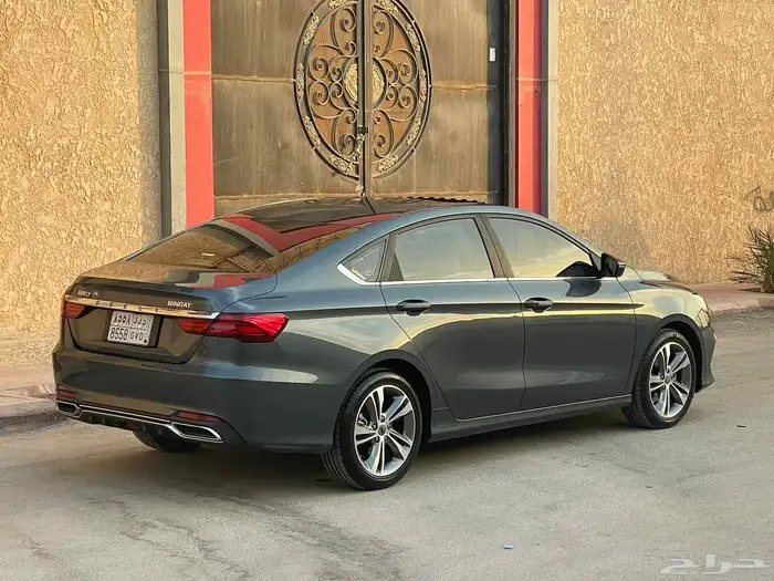 جيلي بينراي 2022 فل كامل نظيف جدا 11