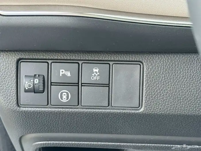 هوندا HRV 2042 فل كامل 12